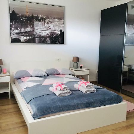 Neu! Top Apartment! 7Km Saarbruecken! Terrasse, Garten! Sulzbach  Luaran gambar