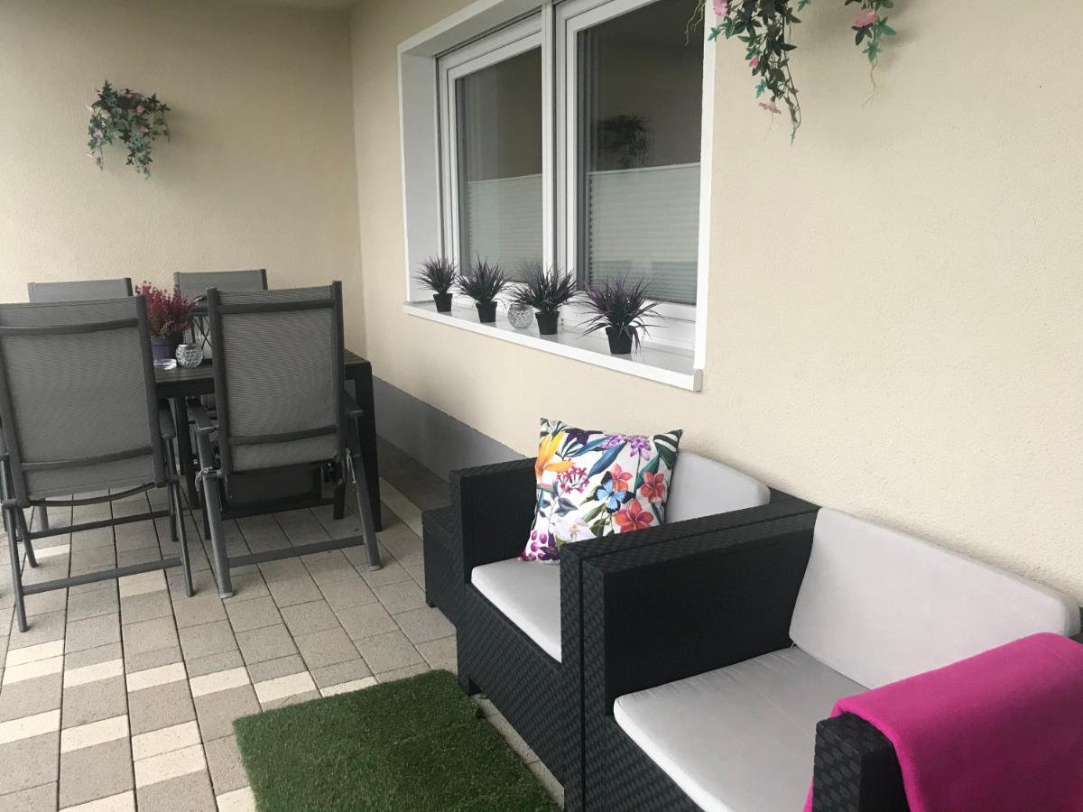 Neu! Top Apartment! 7Km Saarbruecken! Terrasse, Garten! Sulzbach  Luaran gambar