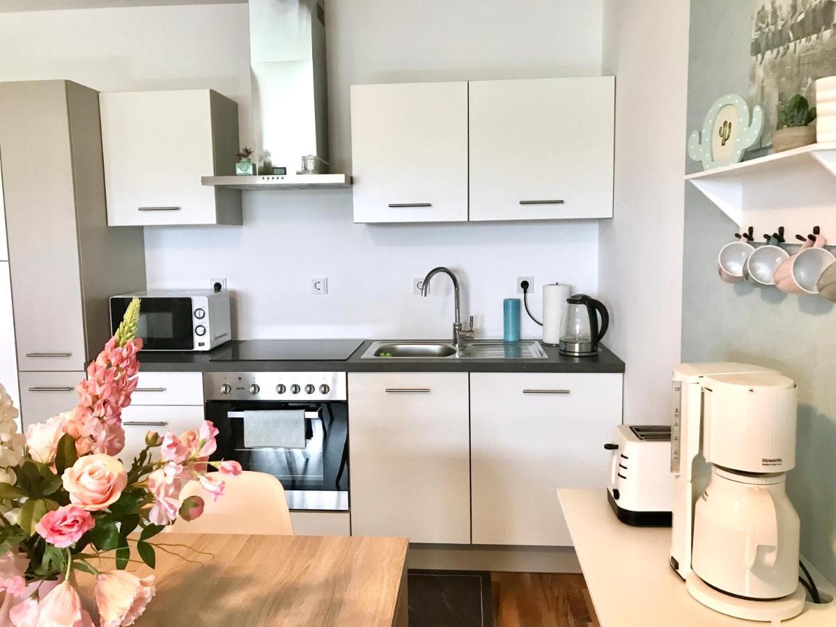 Neu! Top Apartment! 7Km Saarbruecken! Terrasse, Garten! Sulzbach  Luaran gambar