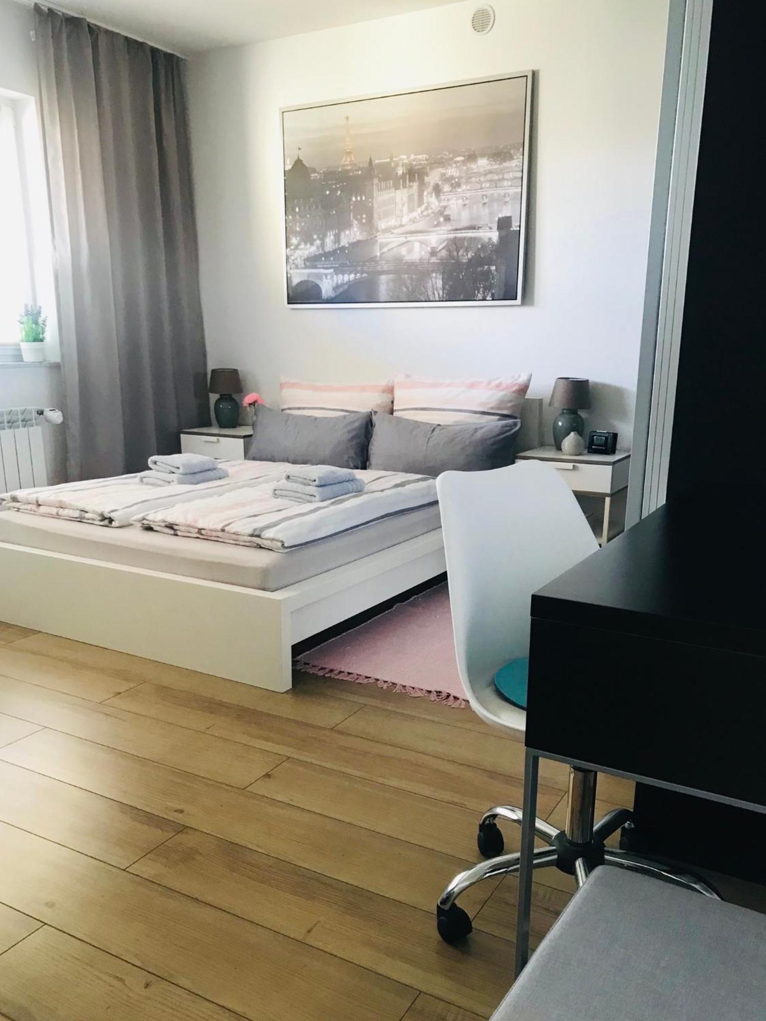 Neu! Top Apartment! 7Km Saarbruecken! Terrasse, Garten! Sulzbach  Luaran gambar